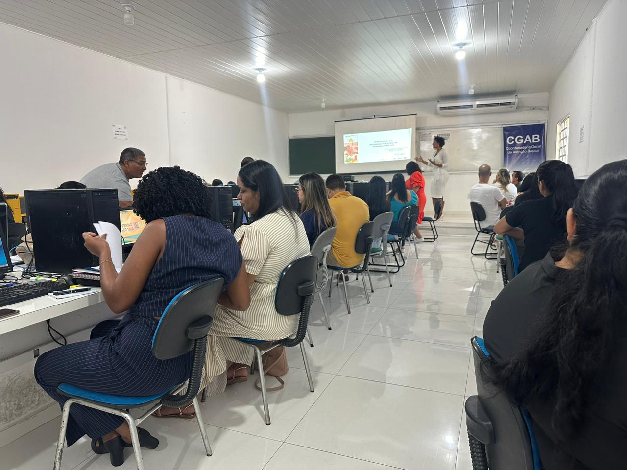 Capacitação sobre Suplementação de Vitamina A Suynna Sá Ascom Sesau 2
