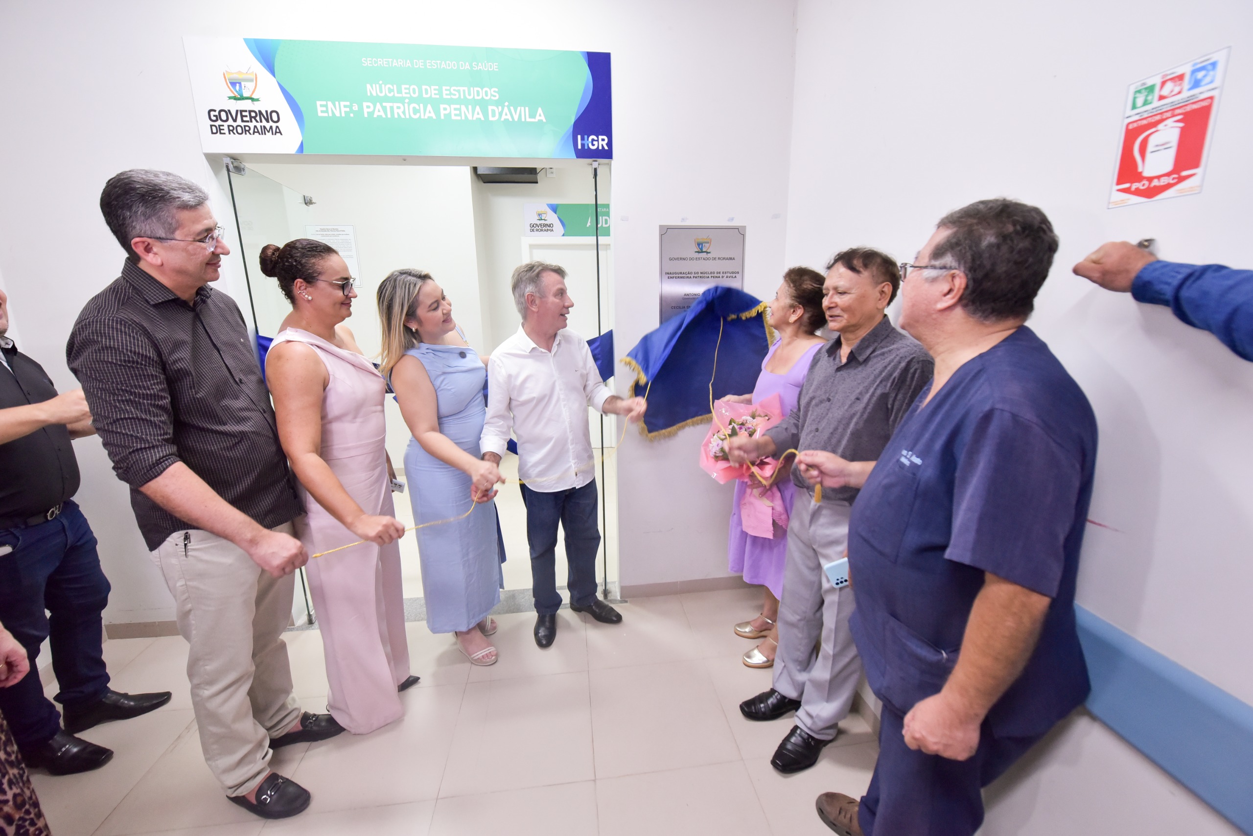 Sesau entrega reforma do Bloco D e inaugura Núcleo de Estudos do HGR