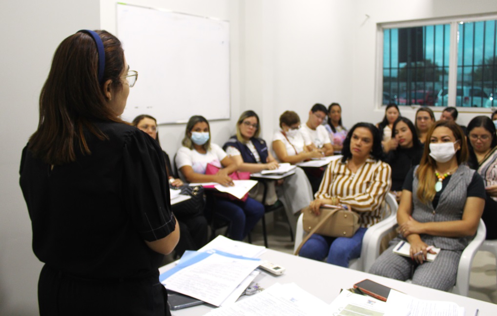 Reunião sobre Fluxograma de Atendimento em Casos de Acidentes de Trabalho Brenda Lima Ascom Sesau 1