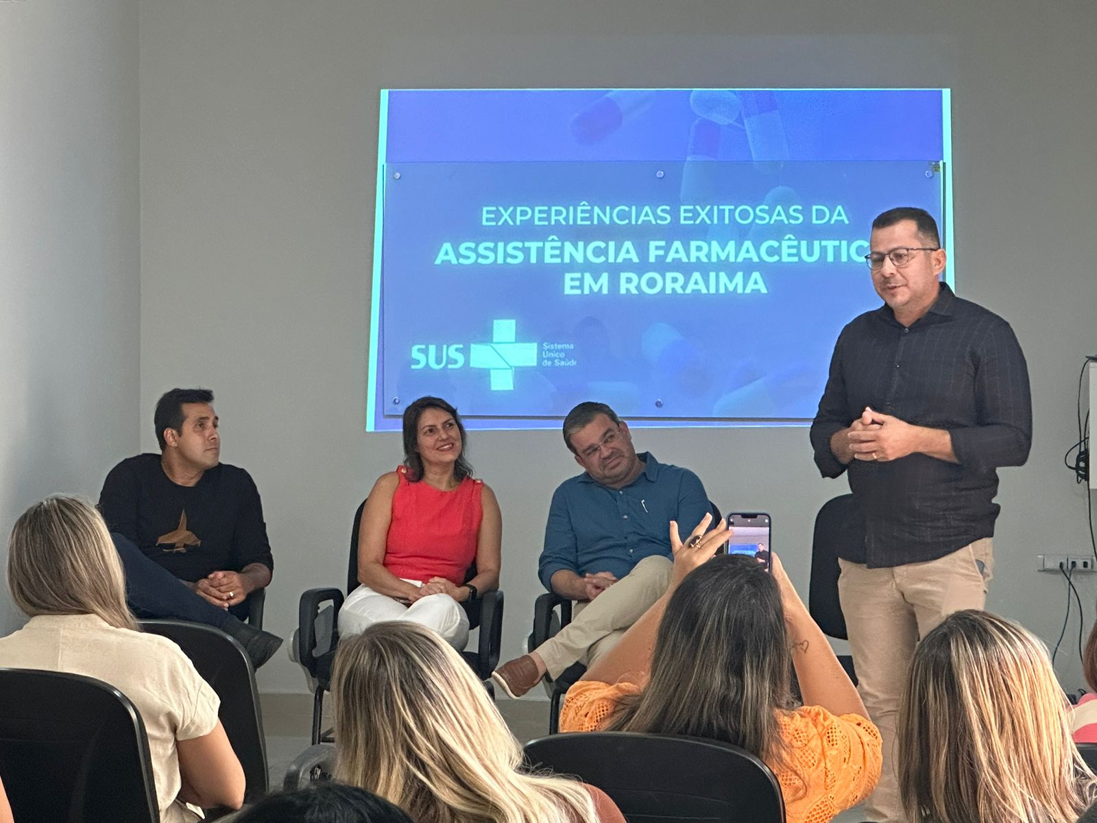 Capacitação_sobre_melhorias_em_farmácias_hospitalares_Suyanne_Sá_Ascom_Sesau_3.jpeg