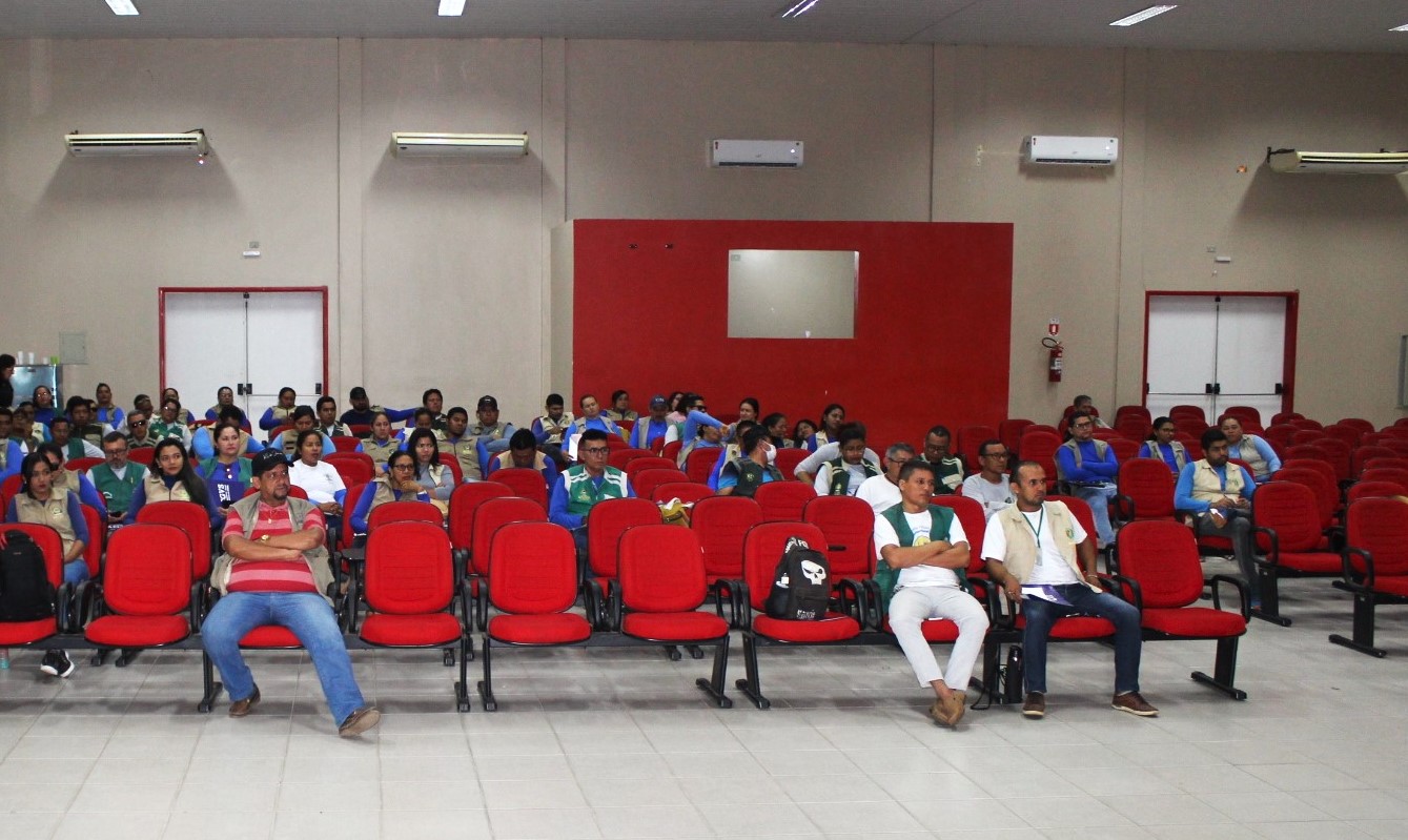 Capacitação_sobre_rotinas_do_LIRAa_Brenda_Lima_Ascom_Sesau_2.JPG