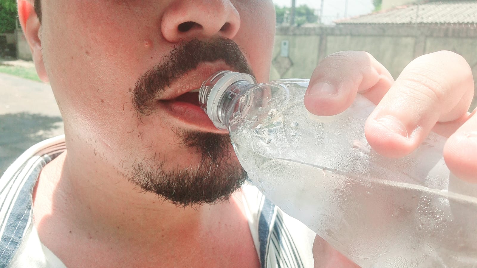 Hidratação_no_Carnaval_Minervaldo_Lopes_Ascom_Sesau.jpeg