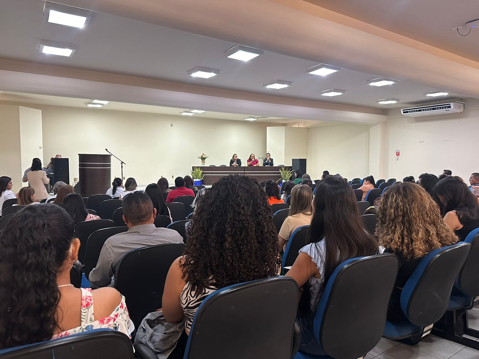 Seminário_sobre_o_controle_da_tuberculose_em_Roraima_Suyanne_Sá_Ascom_Sesau_1.jpeg