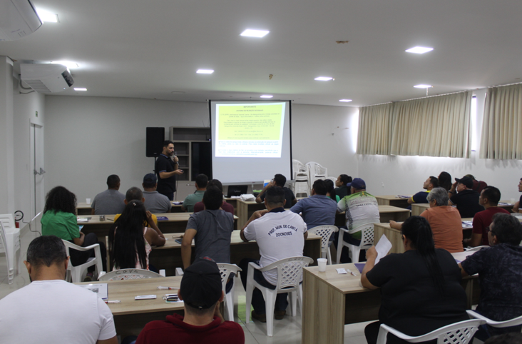 Treinamento para utilização do teste rápido DPP para Leishmaniose Canina 20