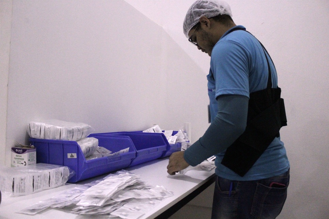 Sesau implanta serviço de Unitarização de Medicamentos no SUS